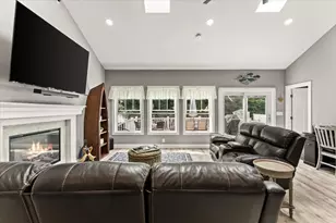 252 Scadding St, Taunton, MA 02780 - Photo 13