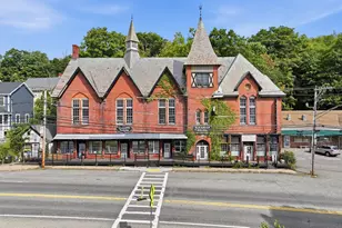572 Main St, Sturbridge, MA 01518 - Photo 1