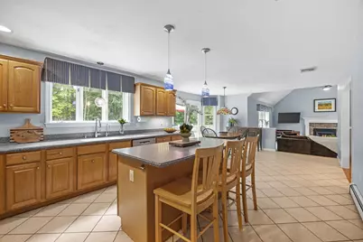 37 Herring Brook Ln, Pembroke, MA 02359 - Photo 9