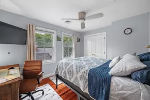 26 Village St, Marblehead, MA 01945 - Photo 13