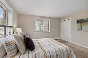 41 Walnut St, Waltham, MA 02453 - Photo 5