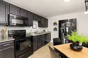 41 Walnut St, Waltham, MA 02453 - Photo 3