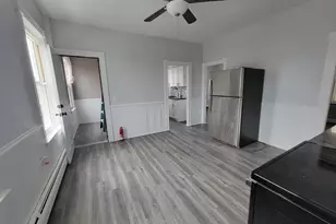 13 Regent Ave, Providence, RI 02908 - Photo 3