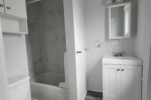 13 Regent Ave, Providence, RI 02908 - Photo 5