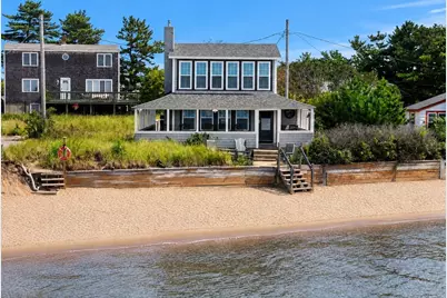 17 82nd St, Newburyport, MA 01950 - Photo 1