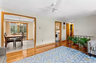 27 Ridge Hill Ave, Malden, MA 02148 - Photo 5