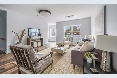 451 Essex St #4, Beverly, MA 01915 - Photo 3