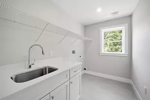 283 Pleasant St, Tewksbury, MA 01876 - Photo 27