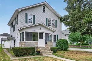 19 Wilson Rd, Stoneham, MA 02180 - Photo 1