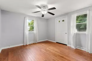 11 Munroe Dr, Plainville, MA 02762 - Photo 11