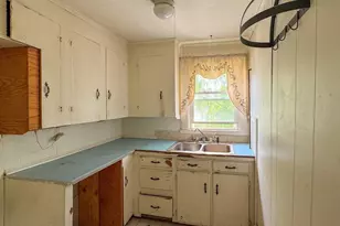 2496 Pleasant St, Dighton, MA 02715 - Photo 15