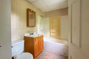 2496 Pleasant St, Dighton, MA 02715 - Photo 29