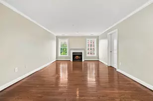 10 Crowninshield St, Peabody, MA 01960 - Photo 5