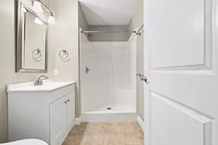 10 Crowninshield St, Peabody, MA 01960 - Photo 15