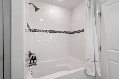 10 Gale St #1, Waltham, MA 02453 - Photo 29