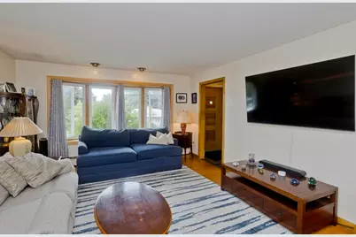 41 Marlborough St, Chicopee, MA 01020 - Photo 3