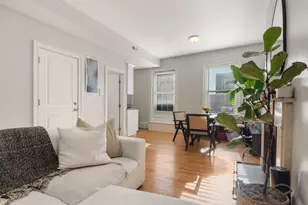 62 W Cedar St, Boston, MA 02114 - Photo 3