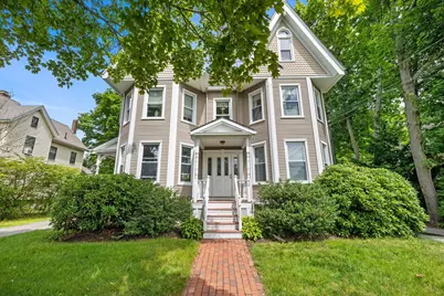 40 Chestnut St #3, Andover, MA 01810 - Photo 1