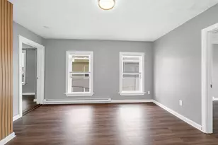 27 W 5th St, Lowell, MA 01850 - Photo 9