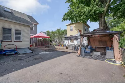 27 West 5th Street #2, Lowell, MA 01850 - Photo 29