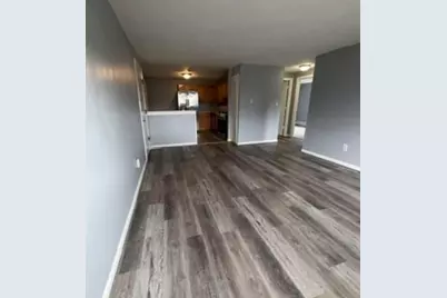 345 Hildreth St #21, Lowell, MA 01850 - Photo 5