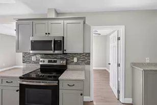 9 Highland St, Boylston, MA 01505 - Photo 5