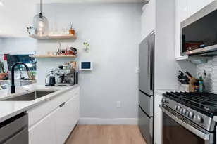 277 Border St, Boston, MA 02128 - Photo 5
