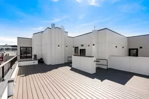 277 Border St, Boston, MA 02128 - Photo 17