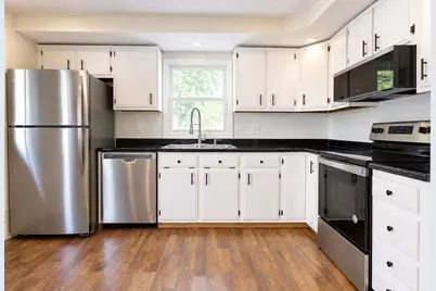 117 Lexington Ave, Lowell, MA 01854 - Photo 5