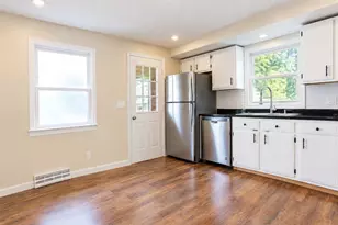 117 Lexington Ave, Lowell, MA 01854 - Photo 3