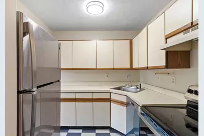 1409 Commonwealth Avenue #502, Boston, MA 02135 - Photo 11