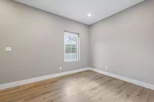3 Burke Ln, Wellesley, MA 02481 - Photo 5