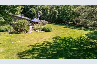 2 Monument Dr, Westport, MA 02790 - Photo 31