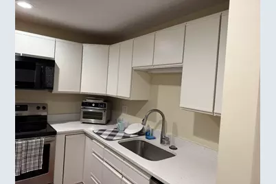 44 Elm St #304, Worcester, MA 01609 - Photo 3