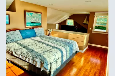16 Middle St, Fairhaven, MA 02719 - Photo 11