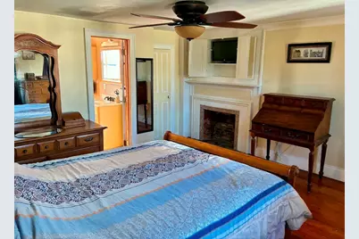 16 Middle St, Fairhaven, MA 02719 - Photo 11