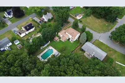 19 Cypress St, Oxford, MA 01540 - Photo 3