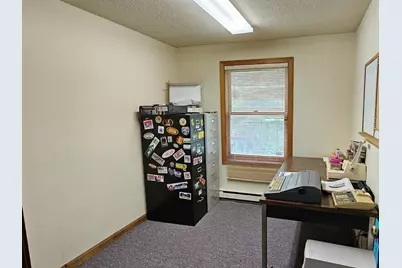 27 Douglas Road, Webster, MA 01570 - Photo 9