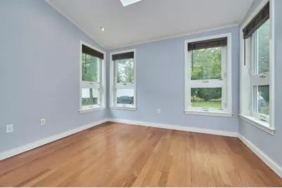 13 Forbes Ave, Burlington, MA 01803 - Photo 9