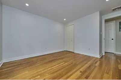 13 Forbes Ave, Burlington, MA 01803 - Photo 15