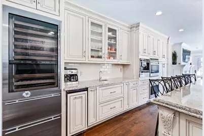 115 Aspen Ave, Newton, MA 02466 - Photo 9