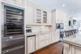 115 Aspen Ave, Newton, MA 02466 - Photo 9