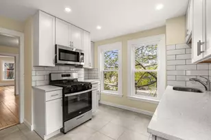 10 Royal St, Boston, MA 02134 - Photo 3