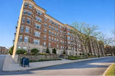 1376 Commonwealth #14, Boston, MA 02134 - Photo 9