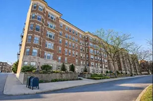 1376 Commonwealth, Boston, MA 02134 - Photo 9