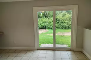 218 Pleasant St, Seekonk, MA 02771 - Photo 23