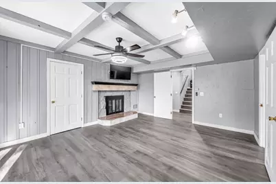 10 Robert Dr, Holyoke, MA 01040 - Photo 27