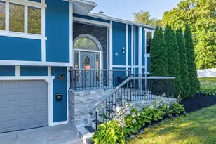 10 Robert Dr, Holyoke, MA 01040 - Photo 1