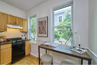 9 Mullins Ct. #D, Cambridge, MA 02141 - Photo 7