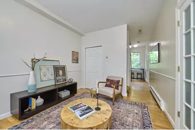 9 Mullins Ct. #D, Cambridge, MA 02141 - Photo 5